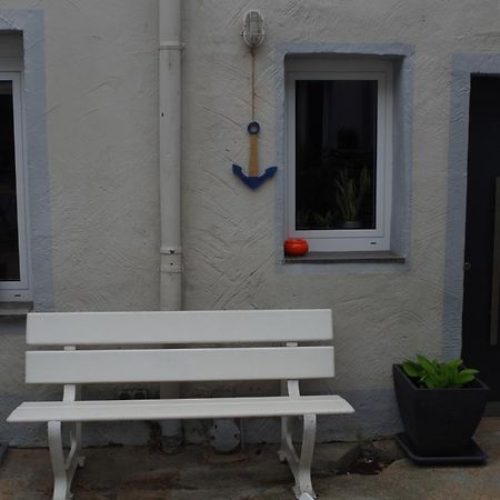 Wohnen Am Trierer Moselufer Apartment Bagian luar foto