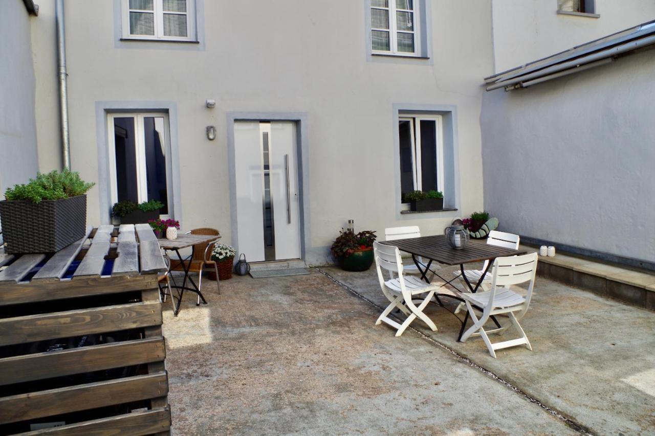 Wohnen Am Trierer Moselufer Apartment Bagian luar foto