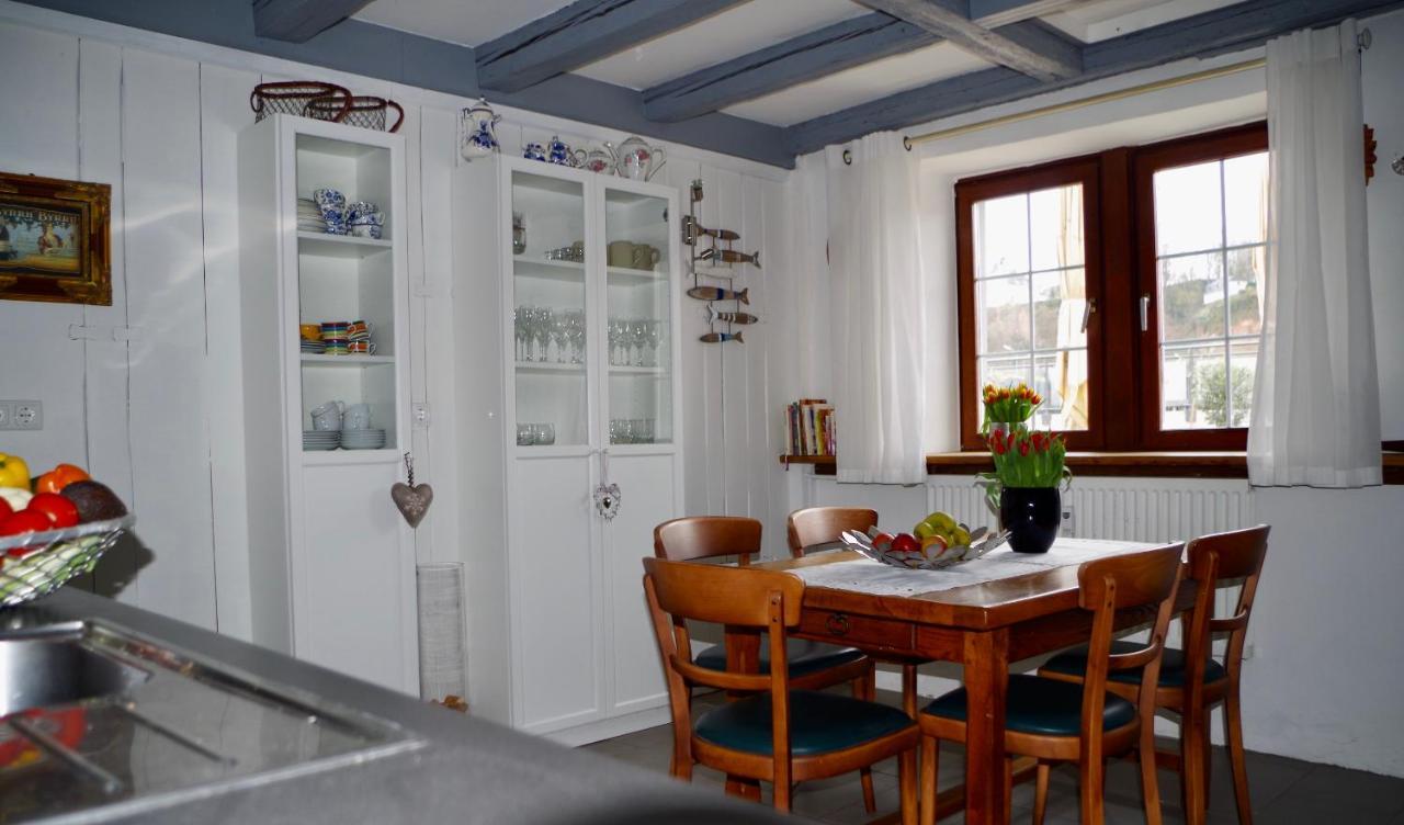 Wohnen Am Trierer Moselufer Apartment Bagian luar foto