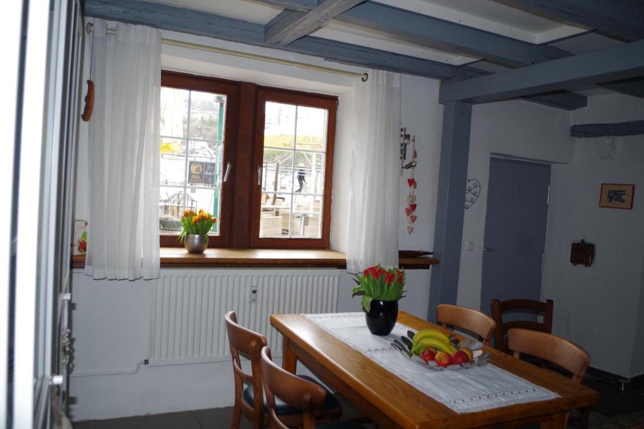 Wohnen Am Trierer Moselufer Apartment Bagian luar foto
