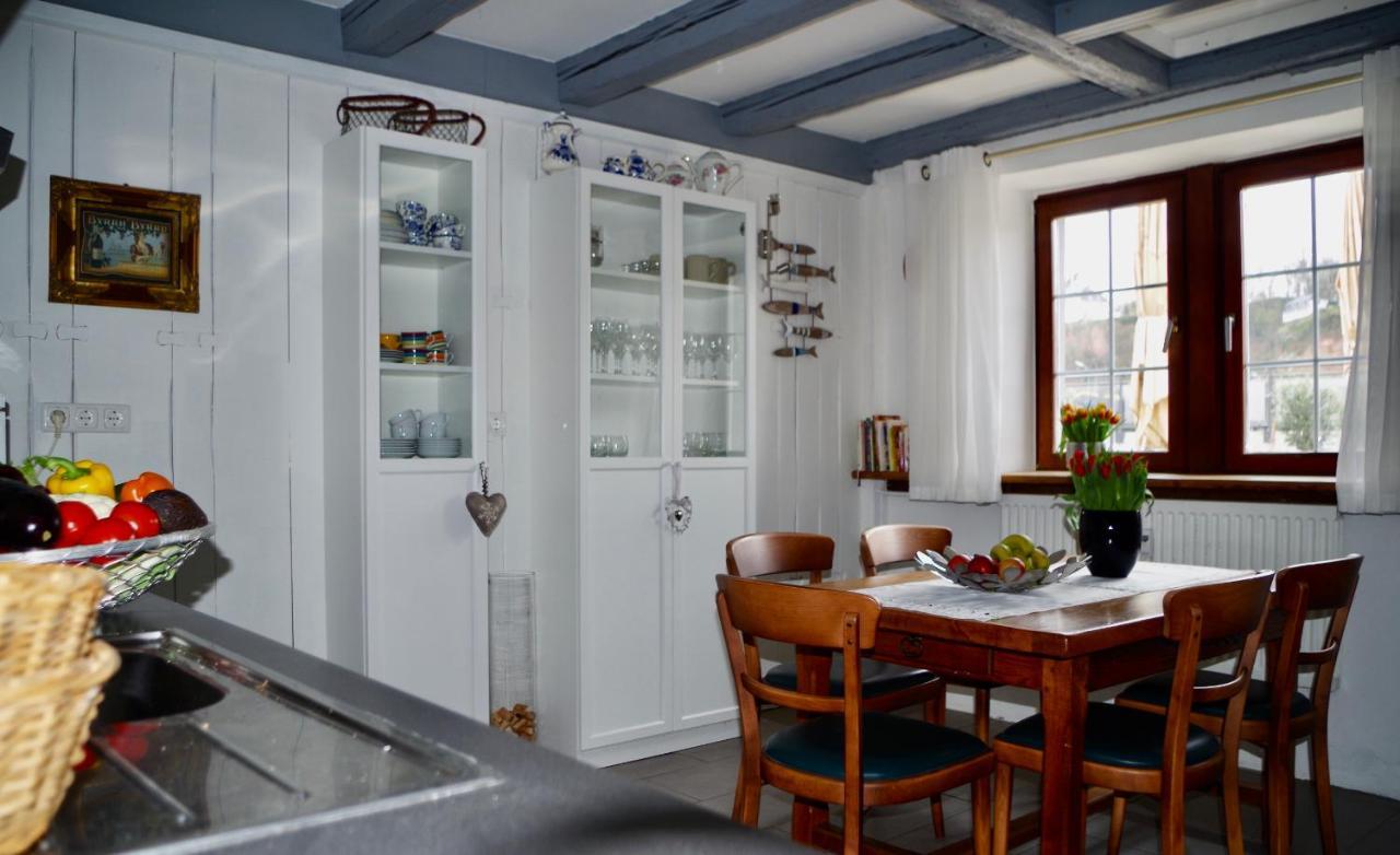 Wohnen Am Trierer Moselufer Apartment Bagian luar foto