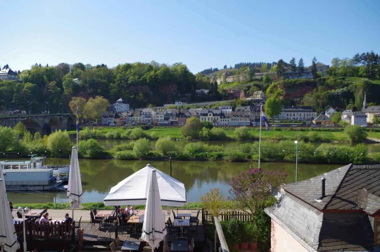 Wohnen Am Trierer Moselufer Apartment Bagian luar foto